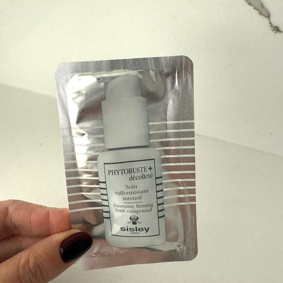 Sisley Luxury Skincare Sample Set - Picture 6 of 10